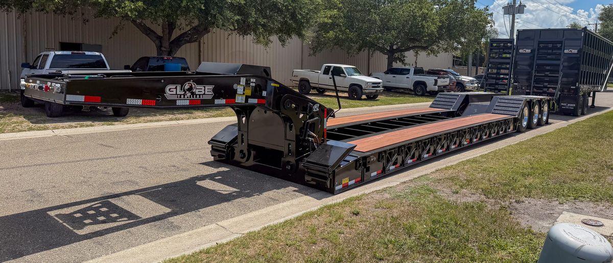 Globe Trailers Globe 35 Ton Lowboy Card D