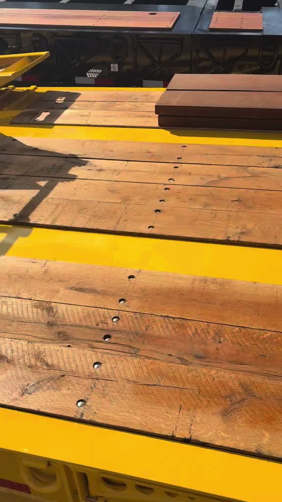 Oak or Apitong for your trailer deck - whichever you choose, it looks incredible. thumbnail