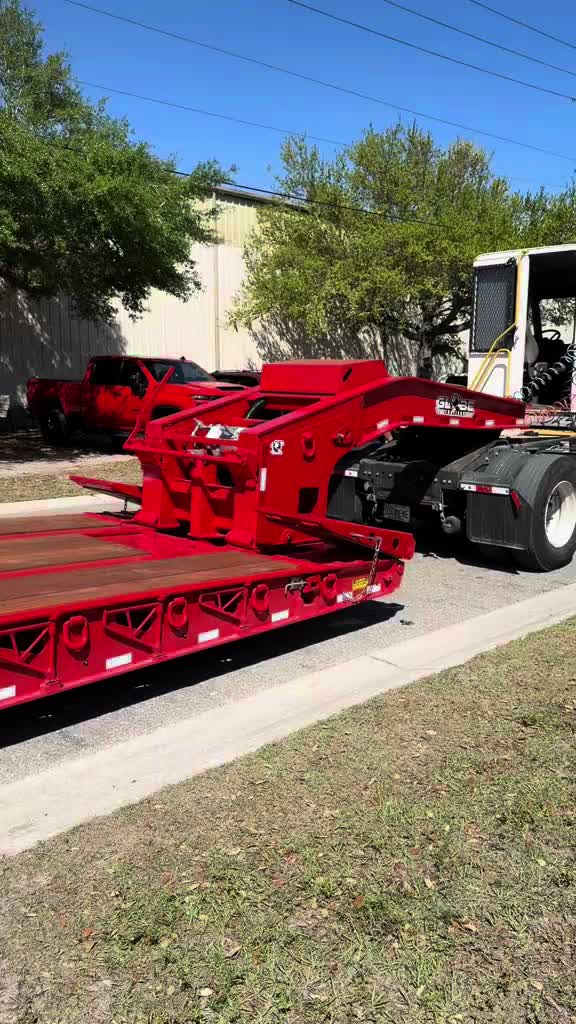 55-Ton Paver Lowboy thumbnail