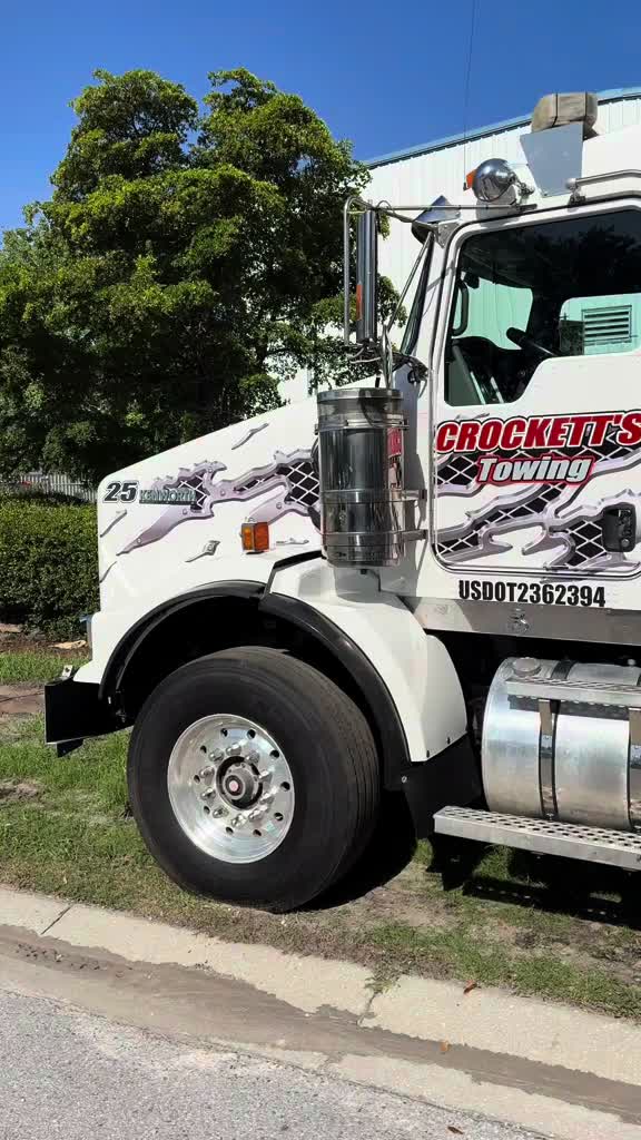 Crockett's Towing Showcase thumbnail
