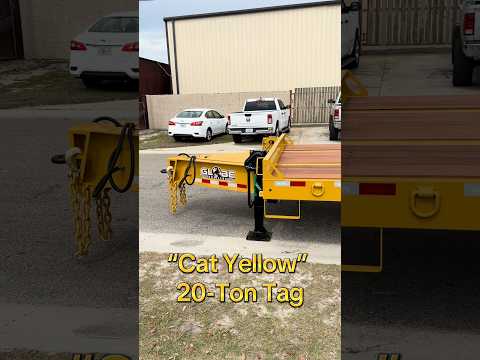 Cat Yellow 20-Ton Tag Trailer thumbnail